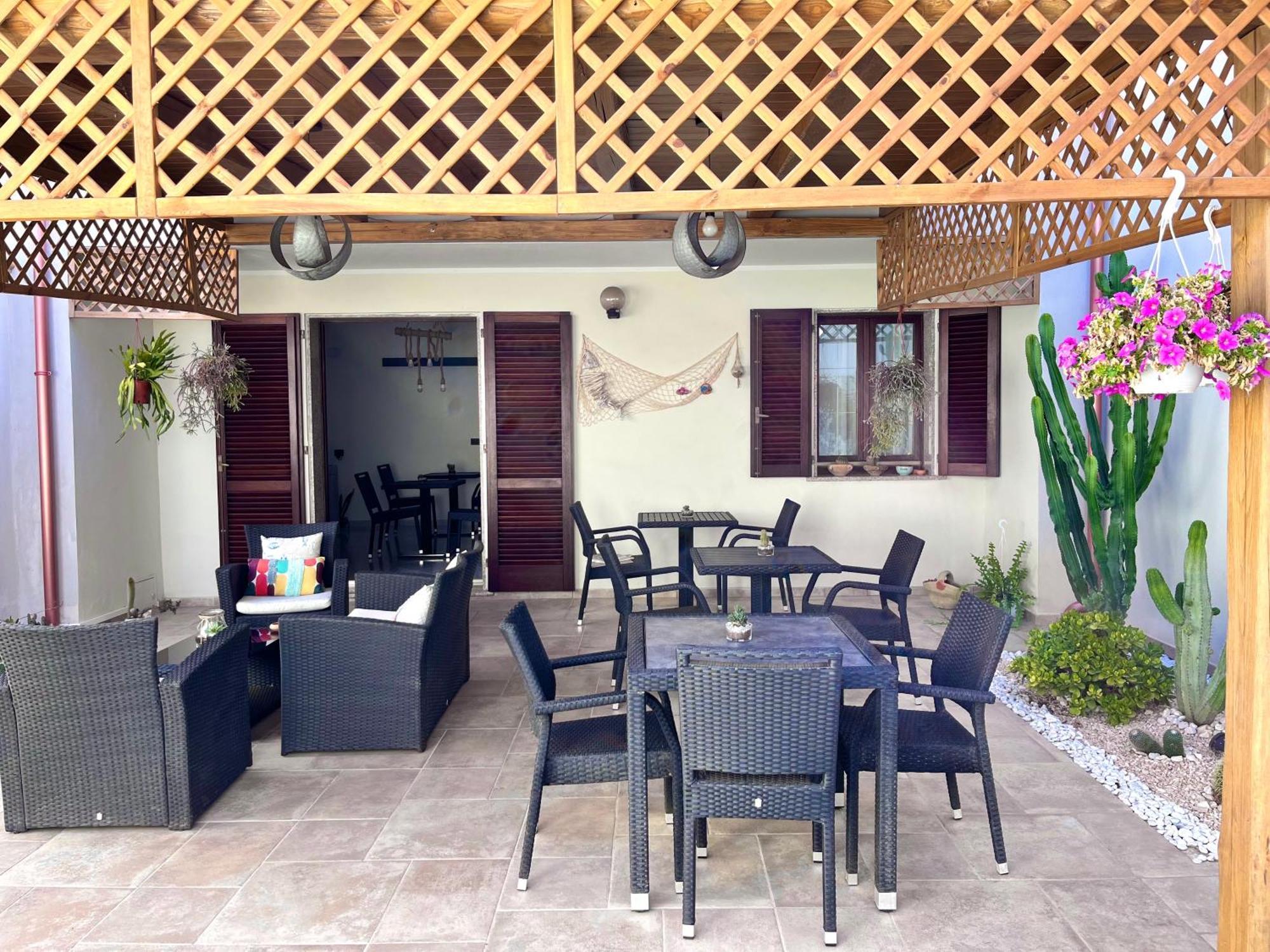 B&B I Colori Dell'Isola Порто-Торрес Экстерьер фото